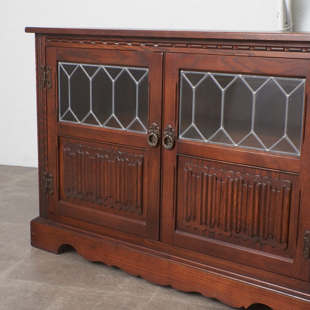 英国 Old Charm キャビネット サイドボード AVボード テレビ台 収納 英国 Old Charm キャビネット サイドボード AVボード テレビ台 収納