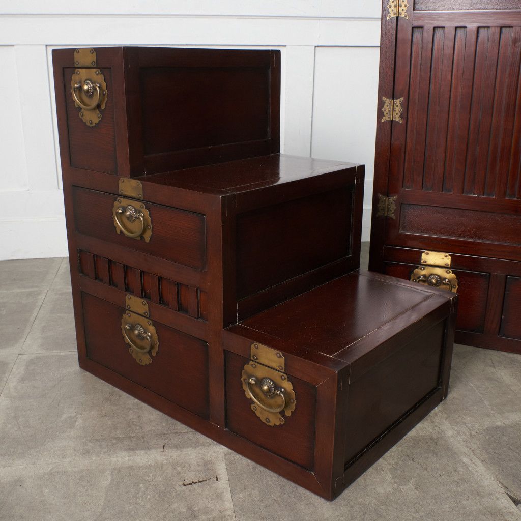 送料別】李朝家具 様式 欅 両面型 階段箪笥 ケヤキ 階段 チェスト 抽斗