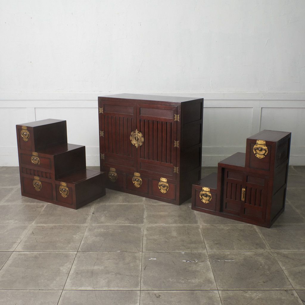 送料別】李朝家具 様式 欅 両面型 階段箪笥 ケヤキ 階段 チェスト 抽斗