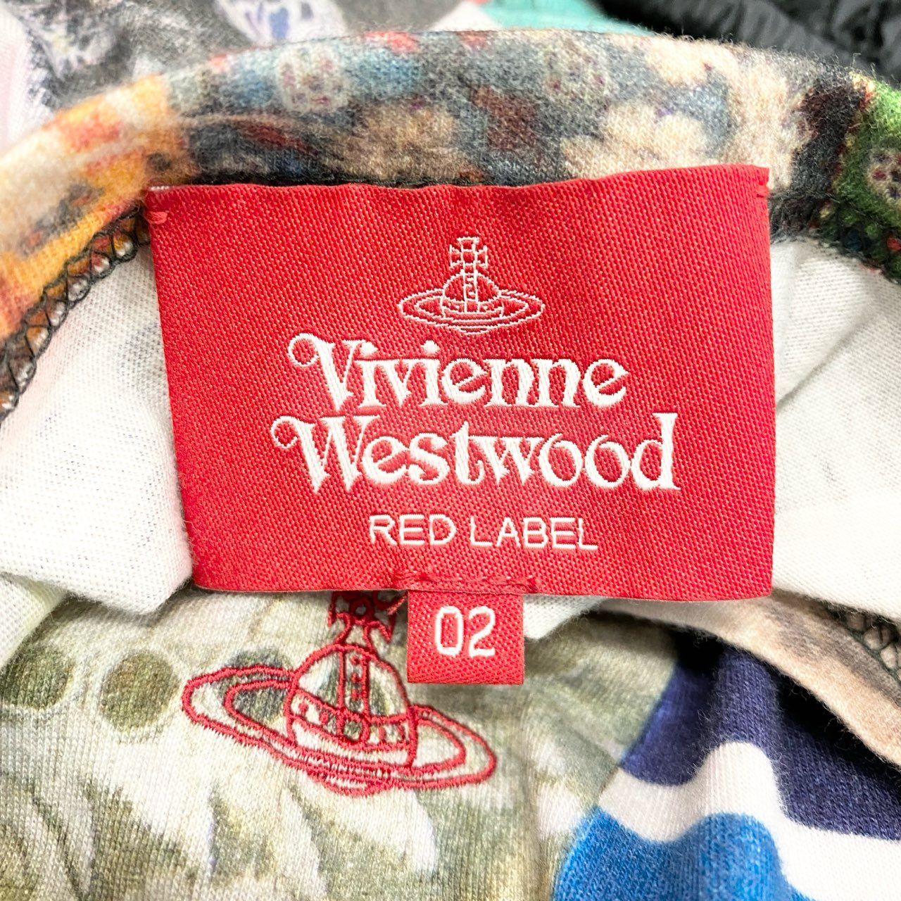 78b26 Vivienne Westwood ヴィヴィアンウエストウッド ムードボード半袖Tシャツ コットンTシャツ 総柄プリント 1612-331022 Mサイズ マルチカラー コットン100％ レディース 女性用u02t 78b26 Vivienne Westwood ヴィヴィアンウエストウッド ムードボード