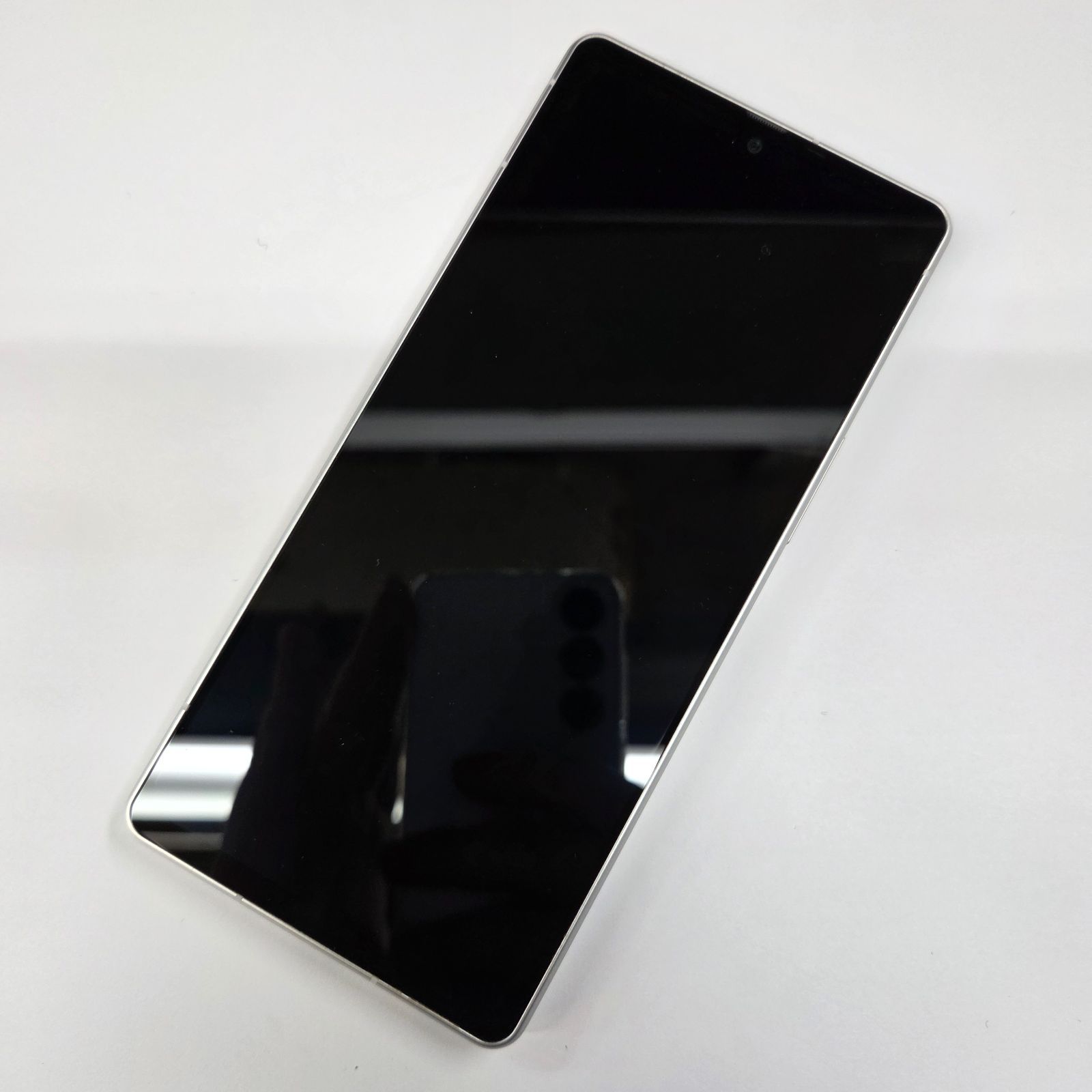 訳あり品】AQUOS R8 docomo 256GB SH-52D ホワイト - メルカリ