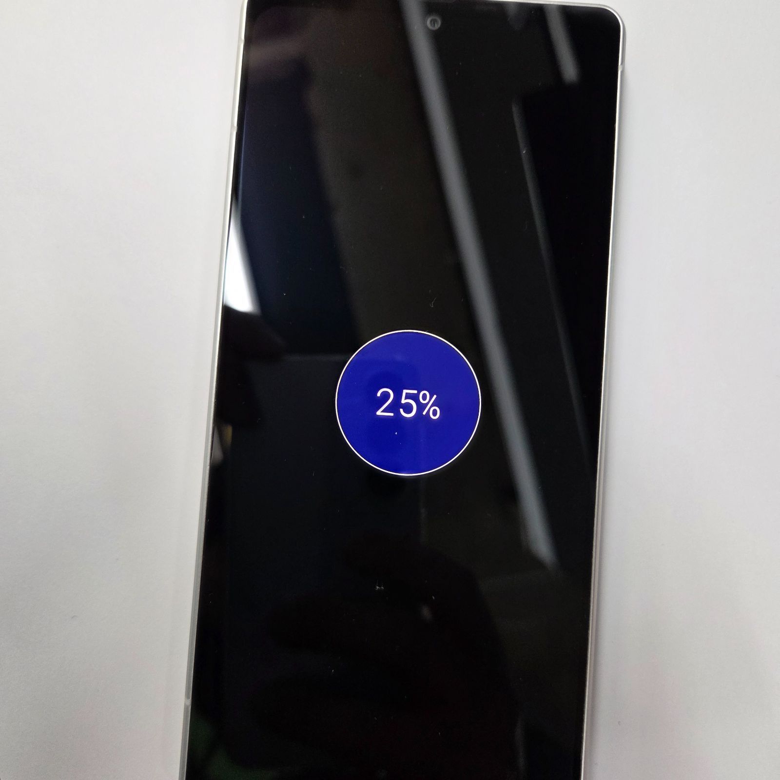 訳あり品】AQUOS R8 docomo 256GB SH-52D ホワイト - メルカリ