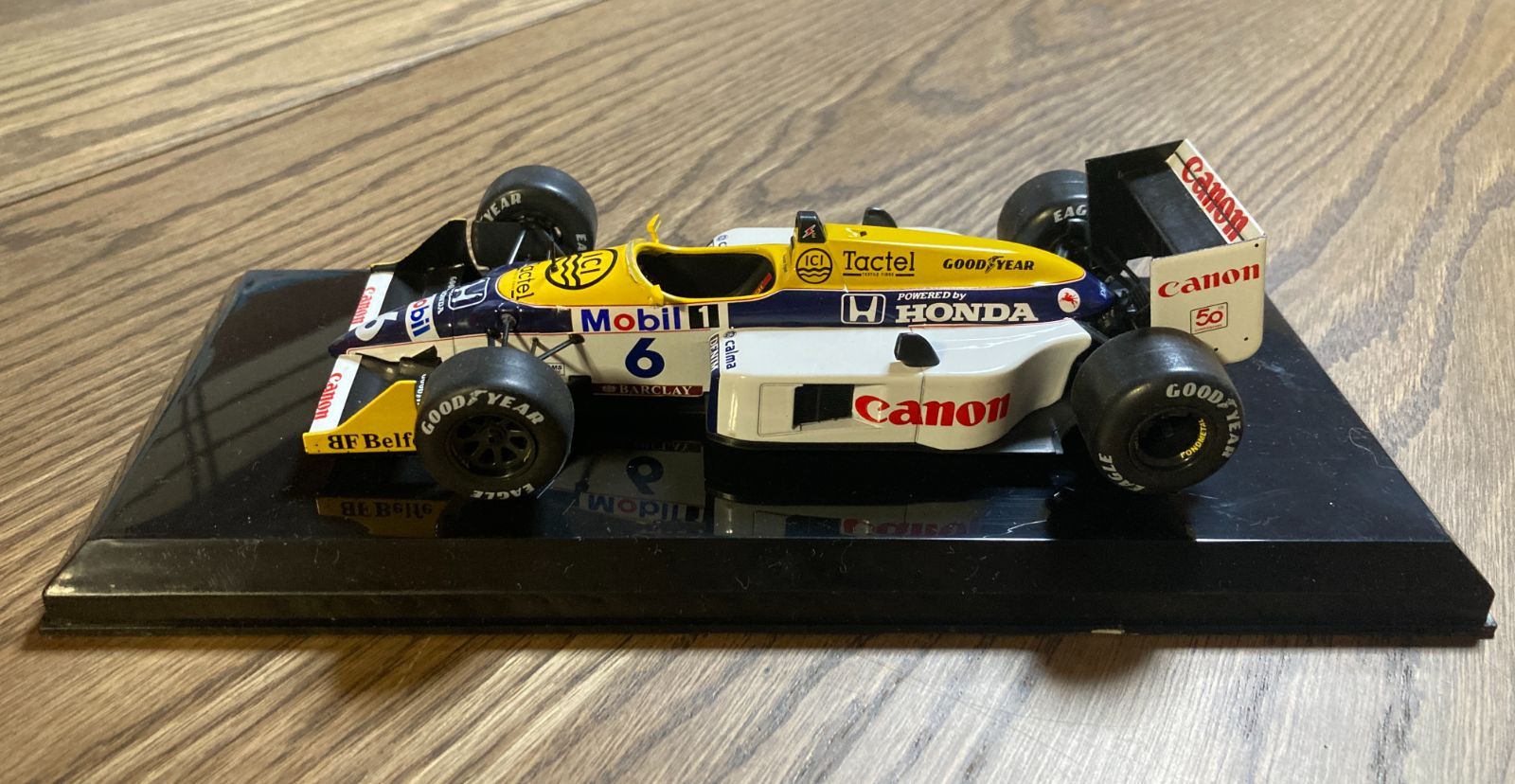F1 WILLIAMS FW11B ネルソン・ピケ ホンダ 1987年モデル 1/24スケール