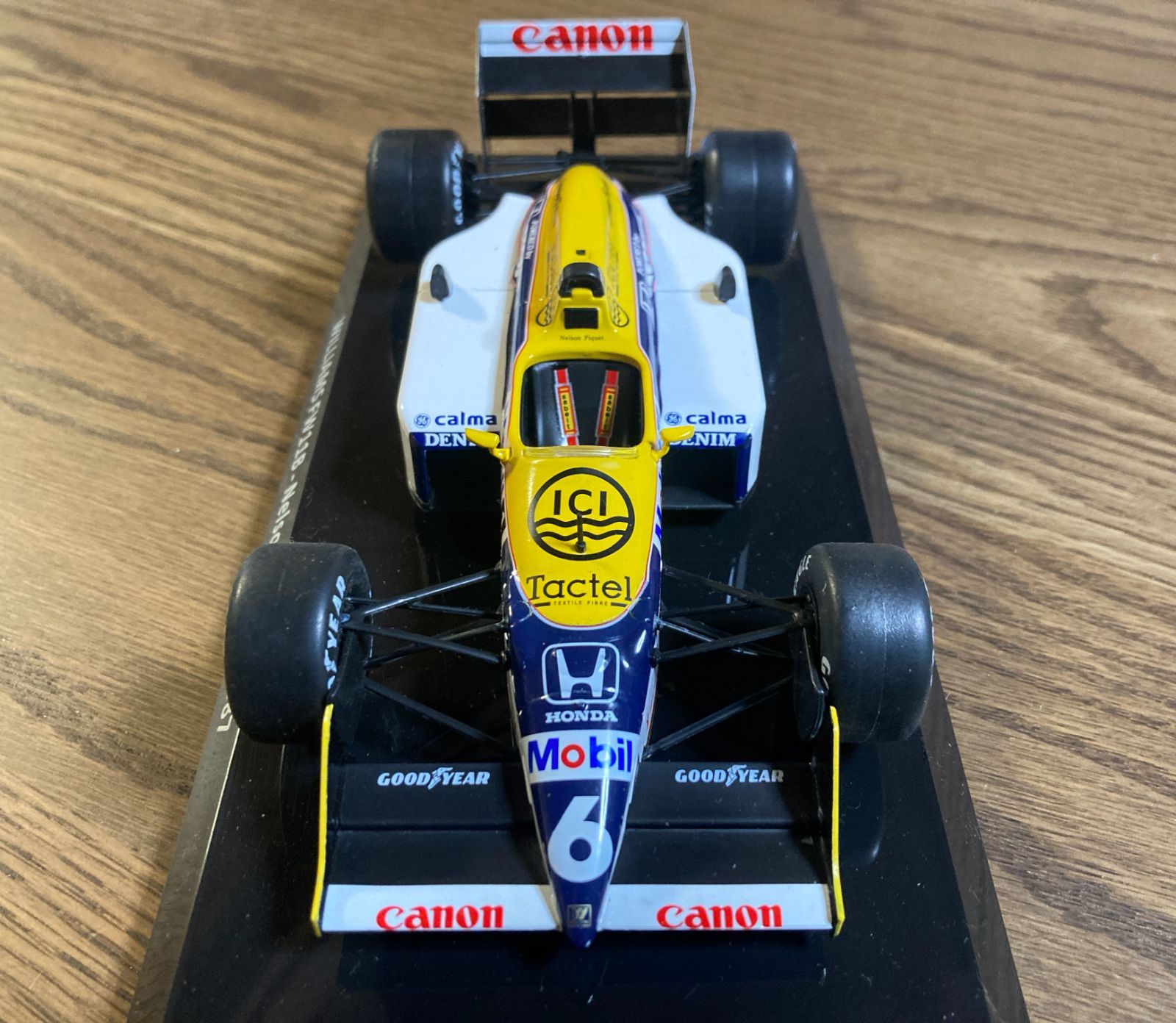 F1 WILLIAMS FW11B ネルソン・ピケ ホンダ 1987年モデル 1/24スケール