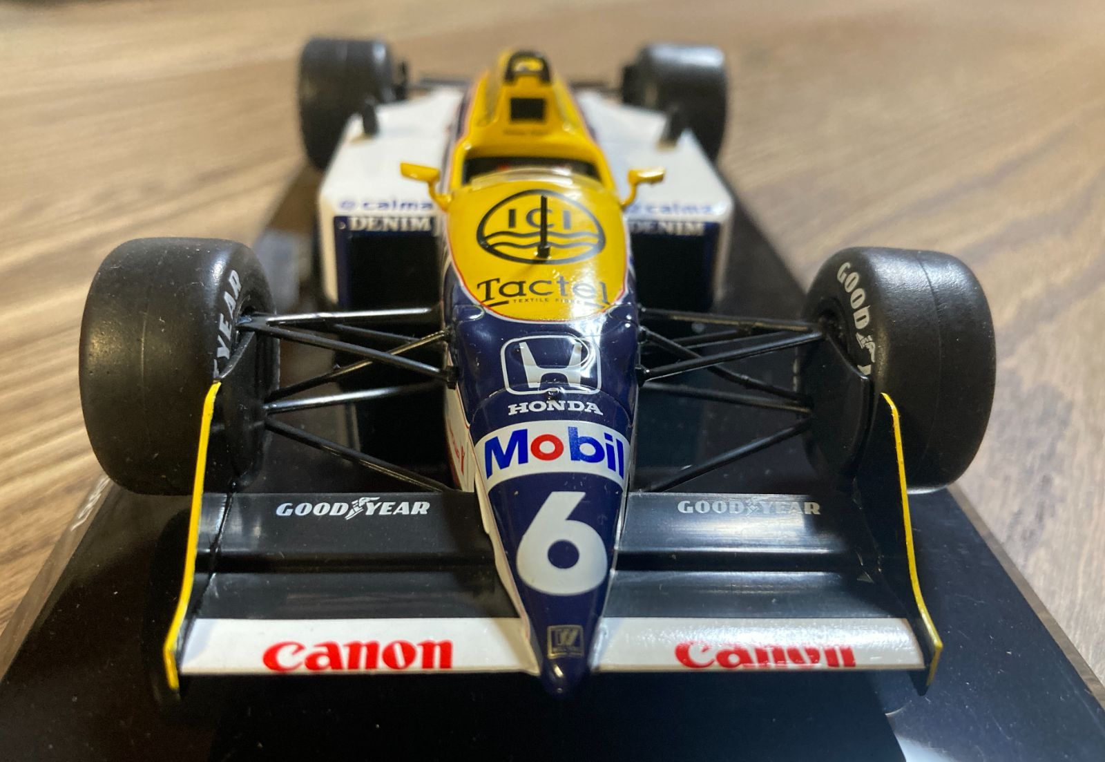 F1 WILLIAMS FW11B ネルソン・ピケ ホンダ 1987年モデル 1/24スケール