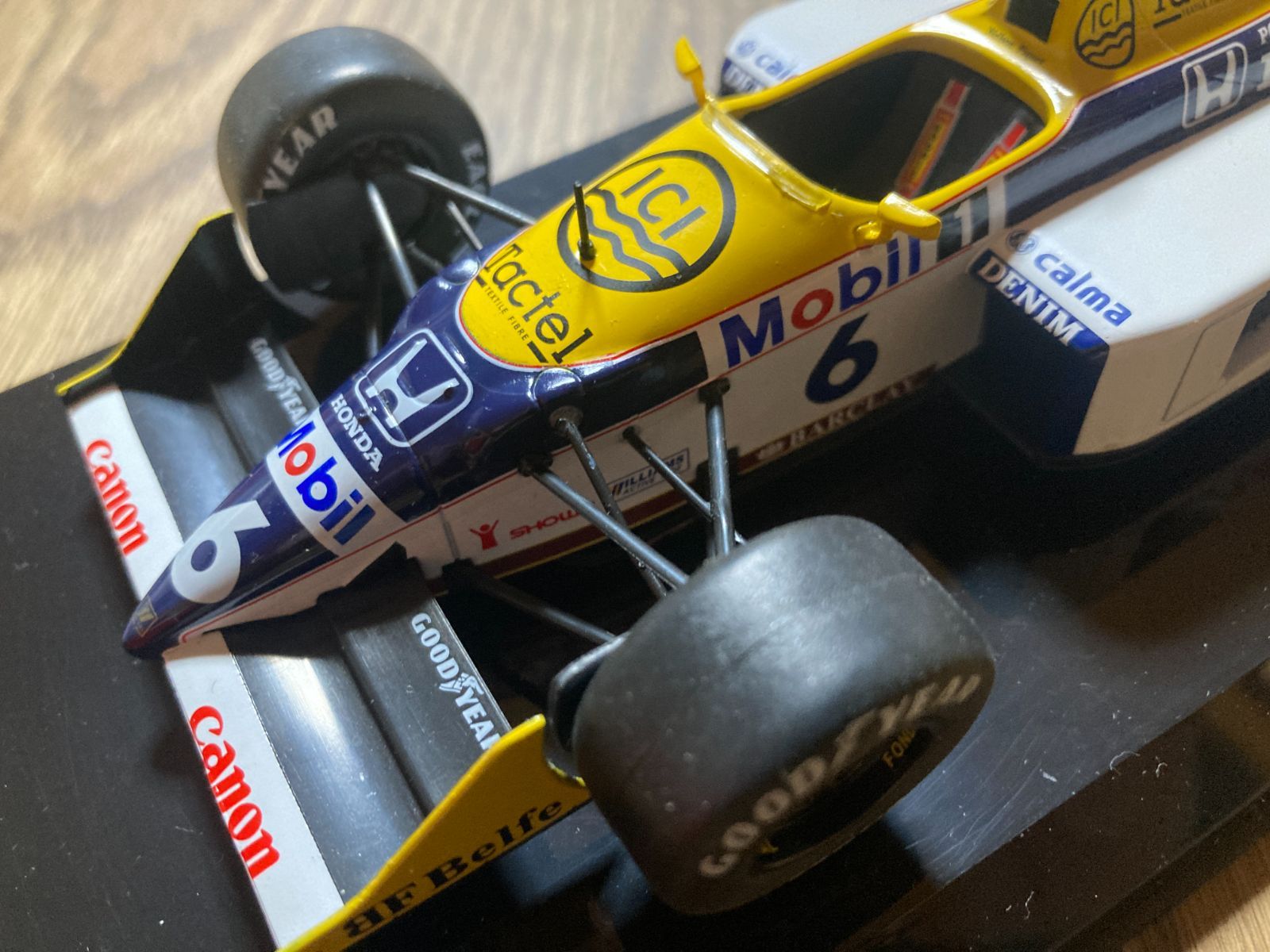 F1 WILLIAMS FW11B ネルソン・ピケ ホンダ 1987年モデル 1/24スケール