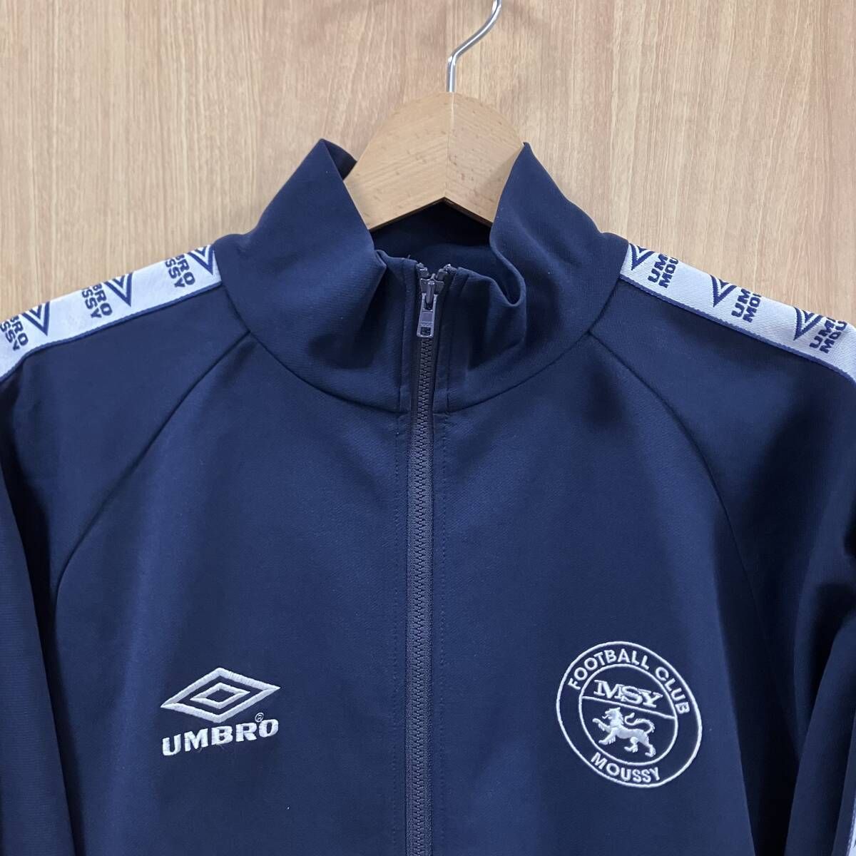 MOUSSY×UMBRO コラボ トラックジャケット ジャージ ネイビー マウジー