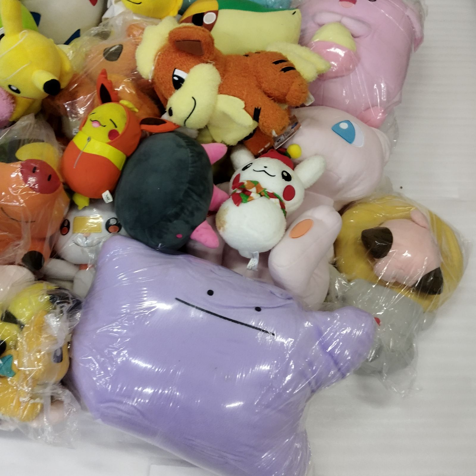 D16189】ジャンク ポケモン ぬいぐるみ 大量まとめ売り - メルカリ
