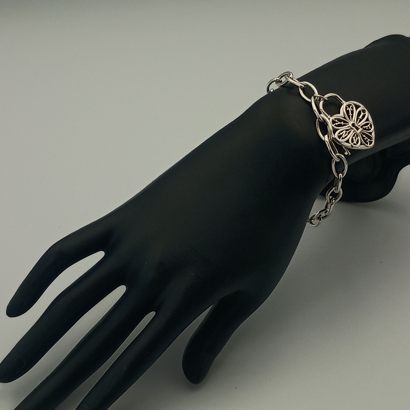 TIFFANY&Co. ティファニー フィリグリー ハート キー ブレスレット