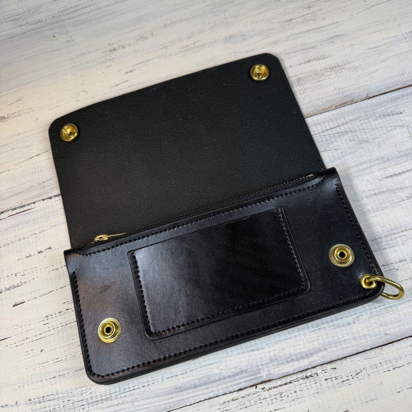 トラッカーウォレット ロング 3層】 ブラック ゴールド YKK - メルカリ