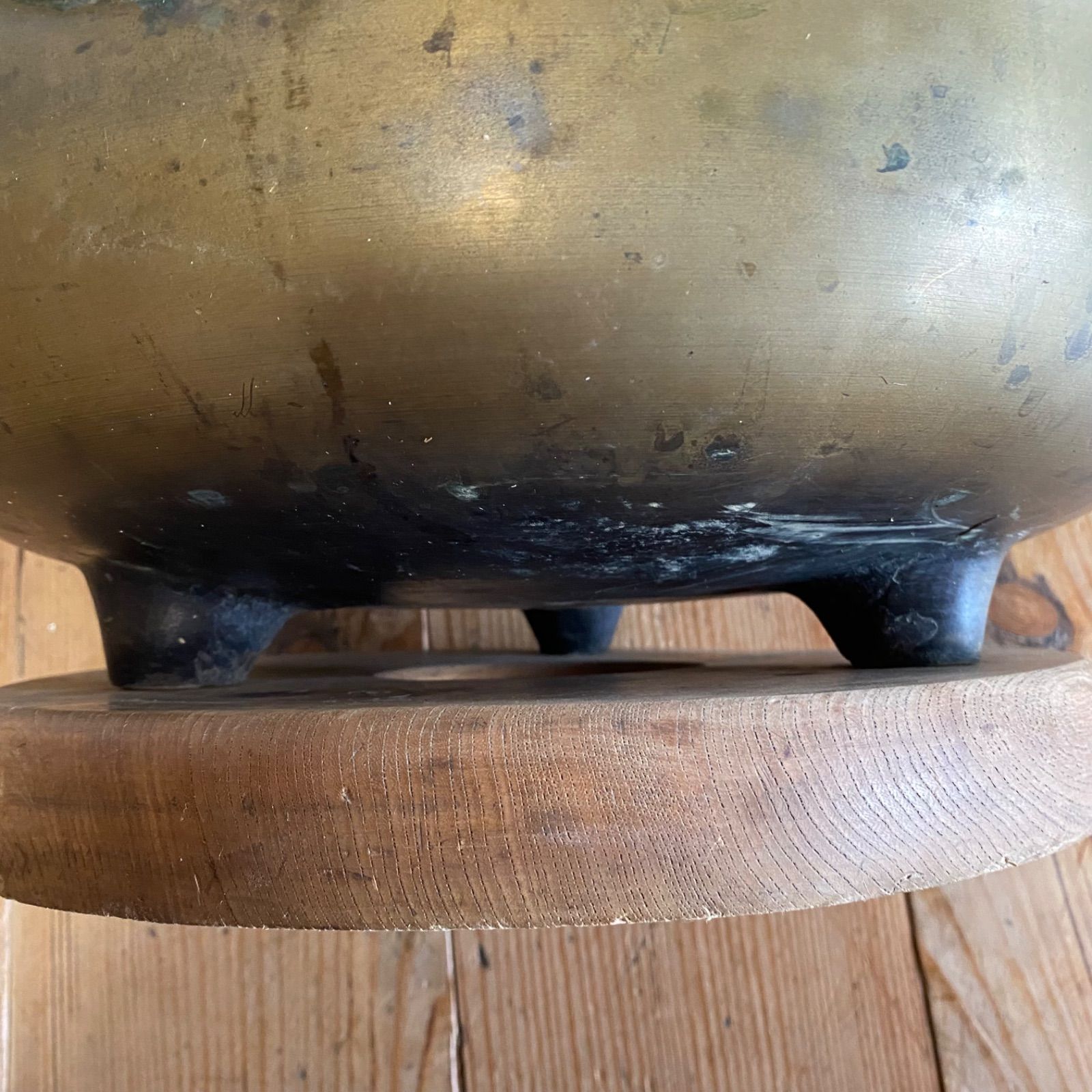 アンティーク 火鉢 金属製 青銅 木製台座付き Y673 - メルカリ