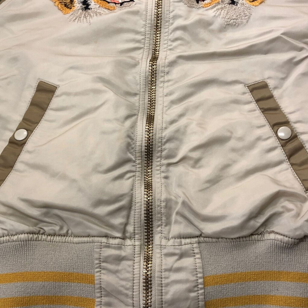 ALPHA INDUSTRIES アルファ インダストリーズ リバーシブル スーベニアジャケット ベージュ(メンズ SMALL)中古 古着 X3264 ALPHA INDUSTRIES アルファ インダストリーズ リバーシブル スーベニア