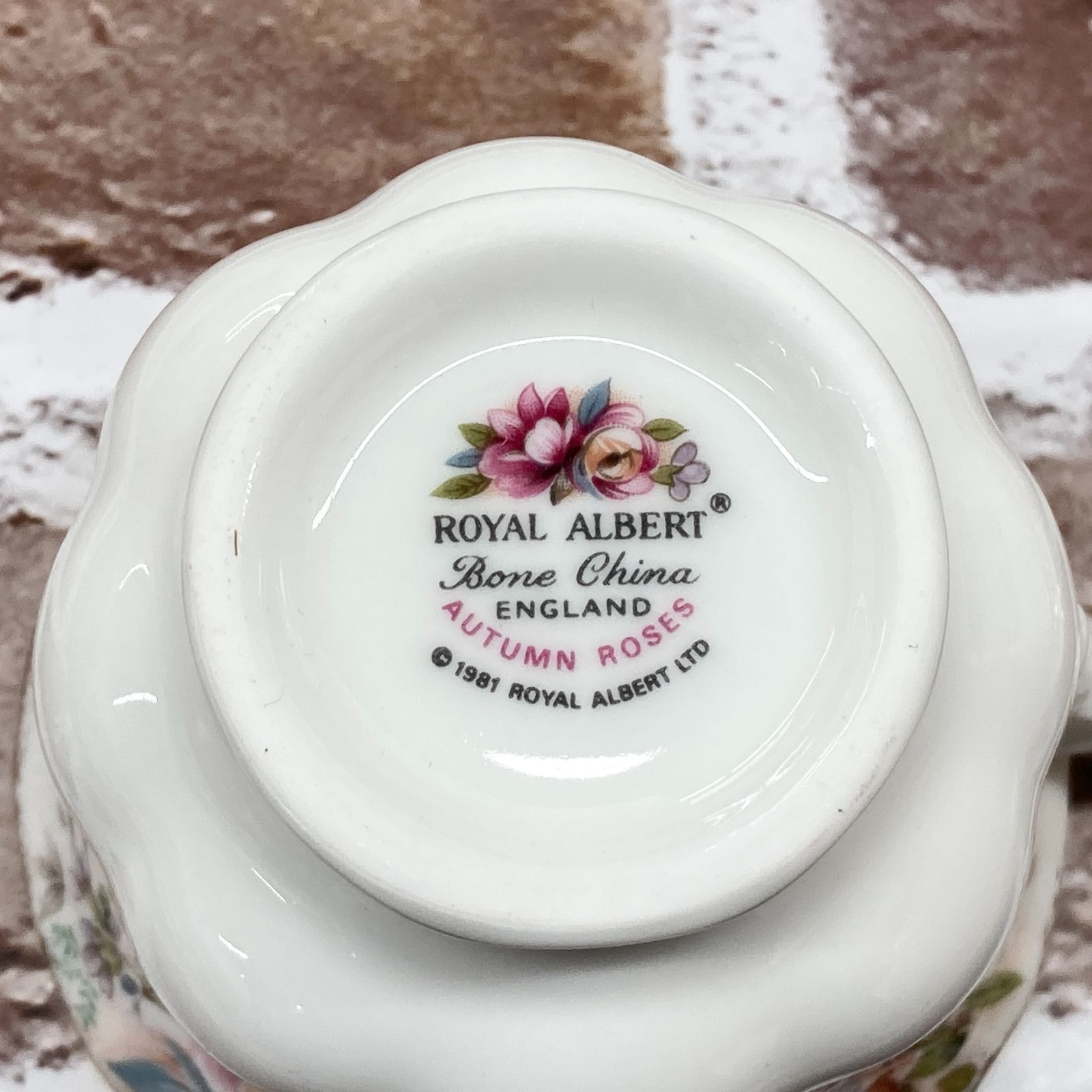 ROYAL ALBERT ロイヤルアルバート AUTUMN ROSES オータムローズ カップ