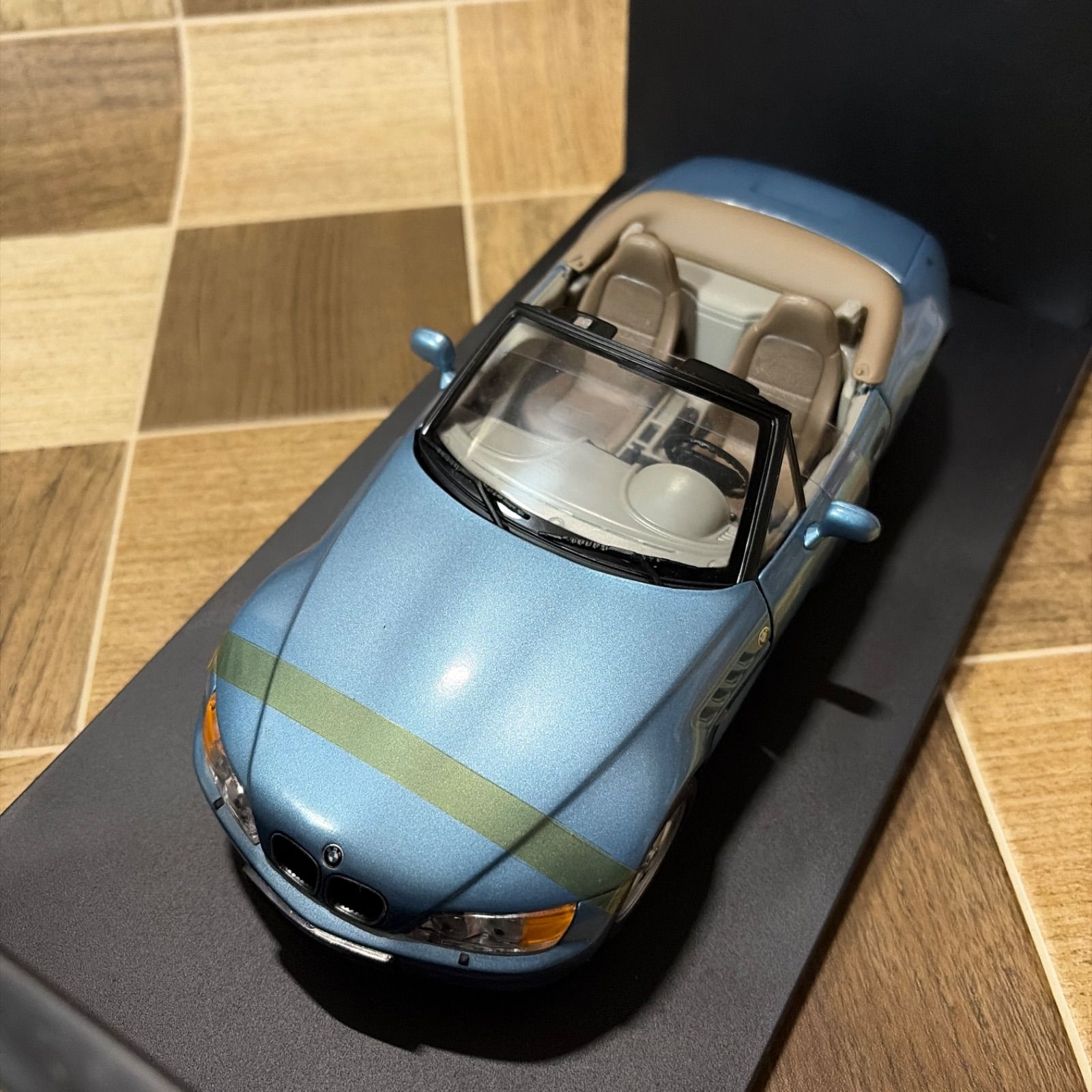GOLDENEYE BMW Z3 roadster 1:18 ミニカー 007 - メルカリ