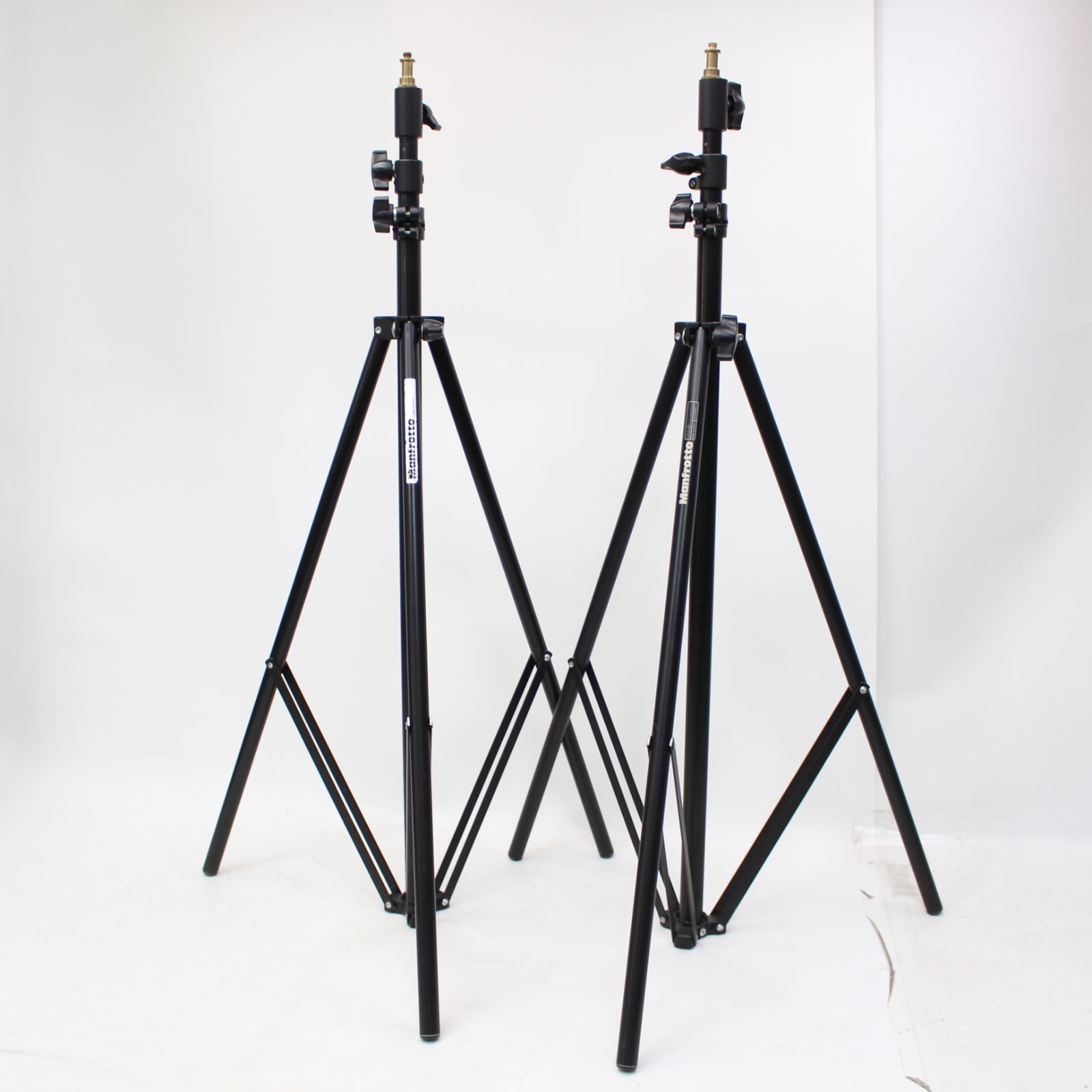 その他 manfrotto 052JB 583)【2本セット】Manfrotto マンフロット 三脚 052JB - メルカリ