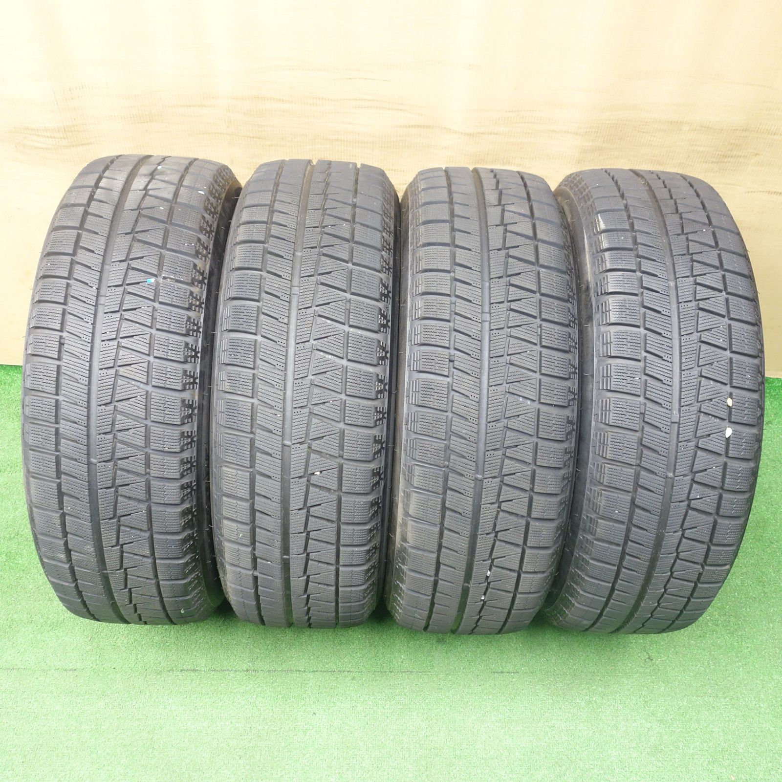 バリ溝！23年！9.5分☆スタッドレス 215/60R16 ブリヂストン アイス 