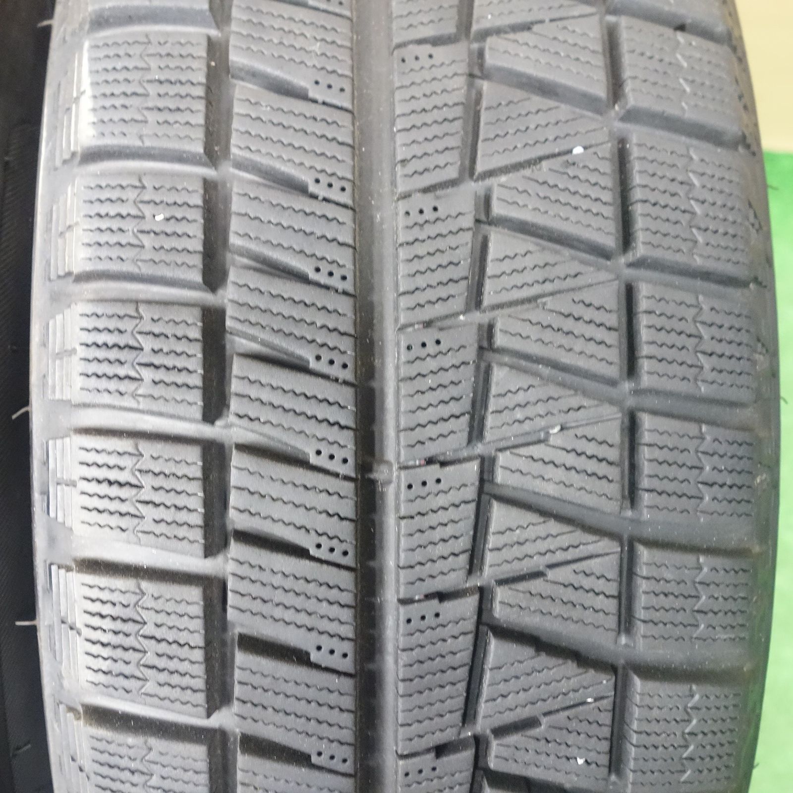 バリ溝！23年！9.5分☆スタッドレス 215/60R16 ブリヂストン アイス