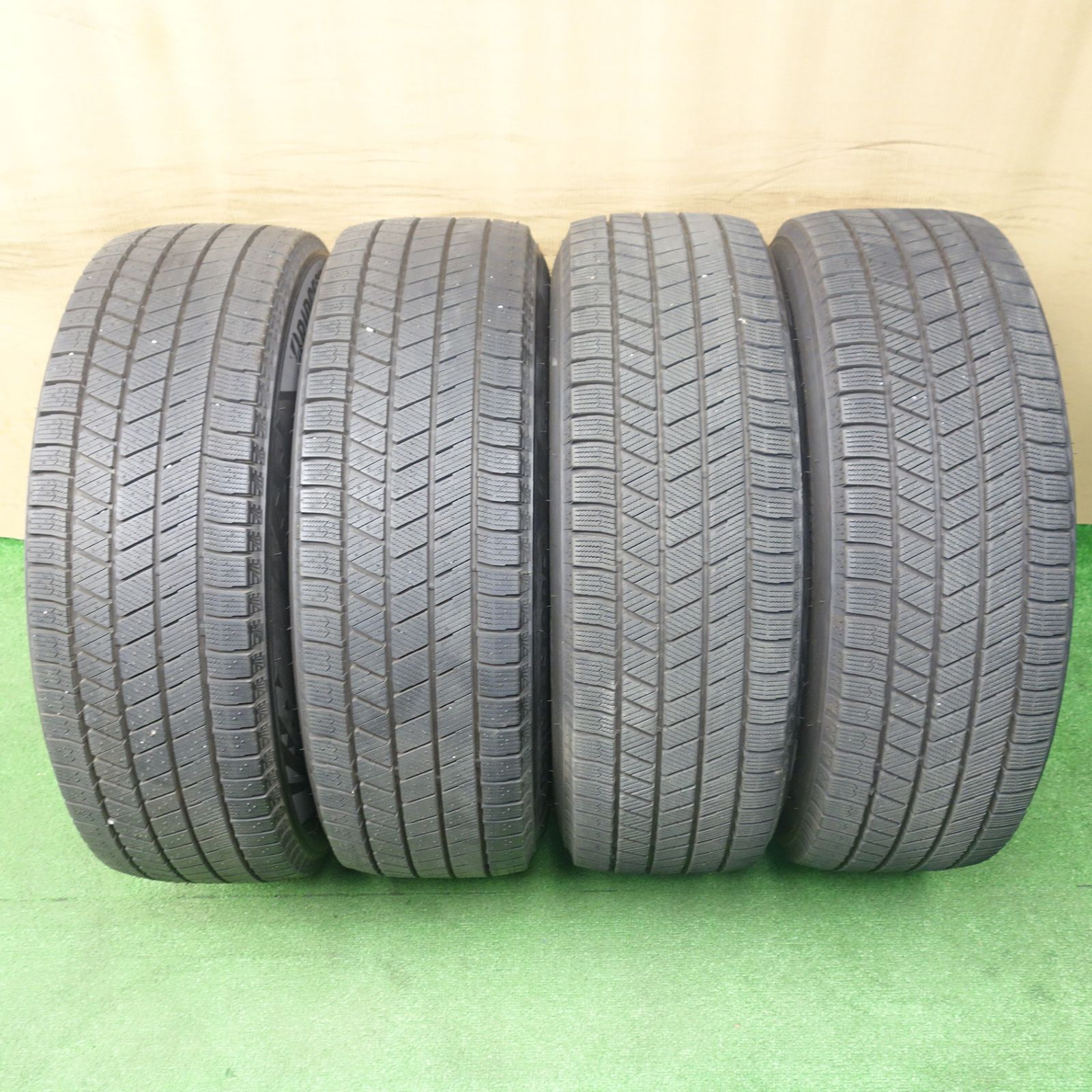 バリ溝！22年！キレイ！ほぼ10分☆Lehrmeister LF-FORCE 235/60R18 