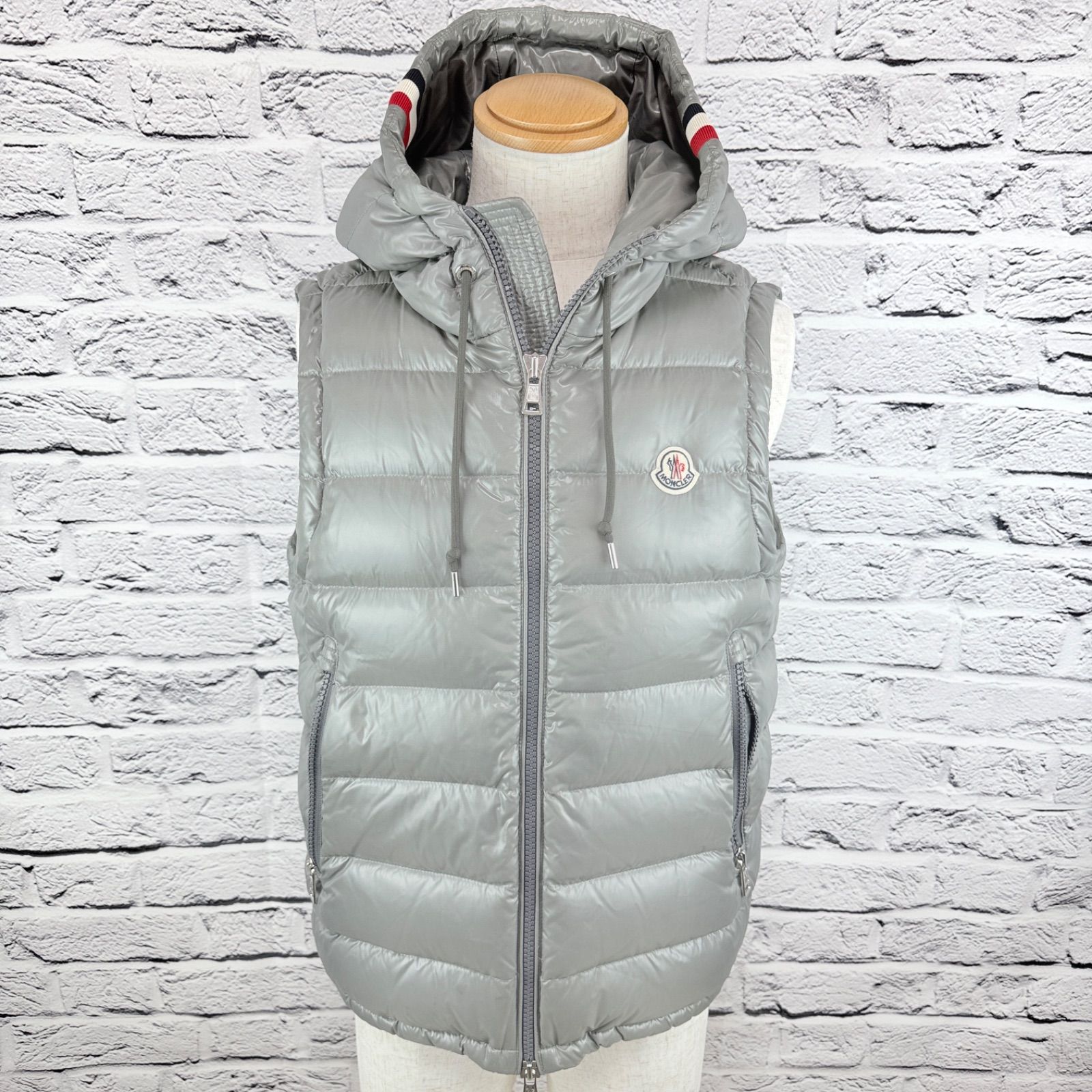 MONCLER モンクレール ダウンベスト サイズ1 グレー 768 - メルカリ