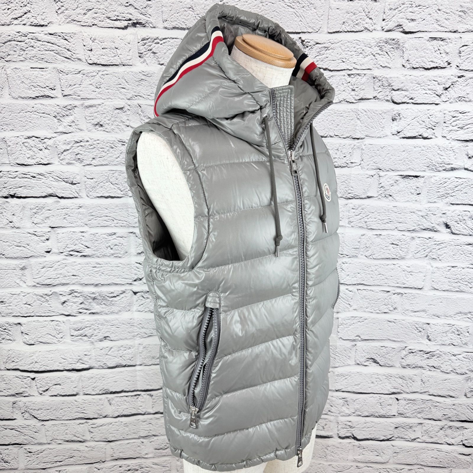 MONCLER モンクレール ダウンベスト サイズ1 グレー 768 - メルカリ