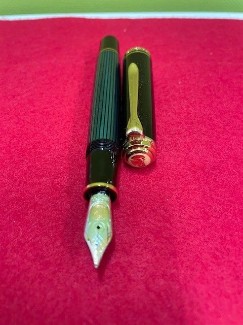 ほぼ未使用品 ペリカン スーベレーン M800 グリーンストライプ EF