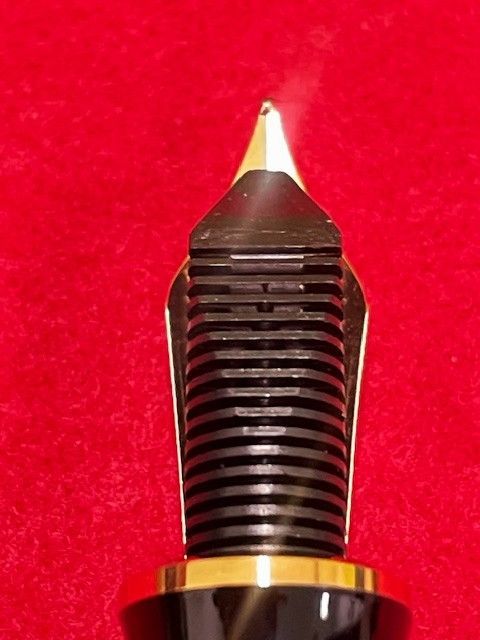 ほぼ未使用品 ペリカン スーベレーン M800 グリーンストライプ EF