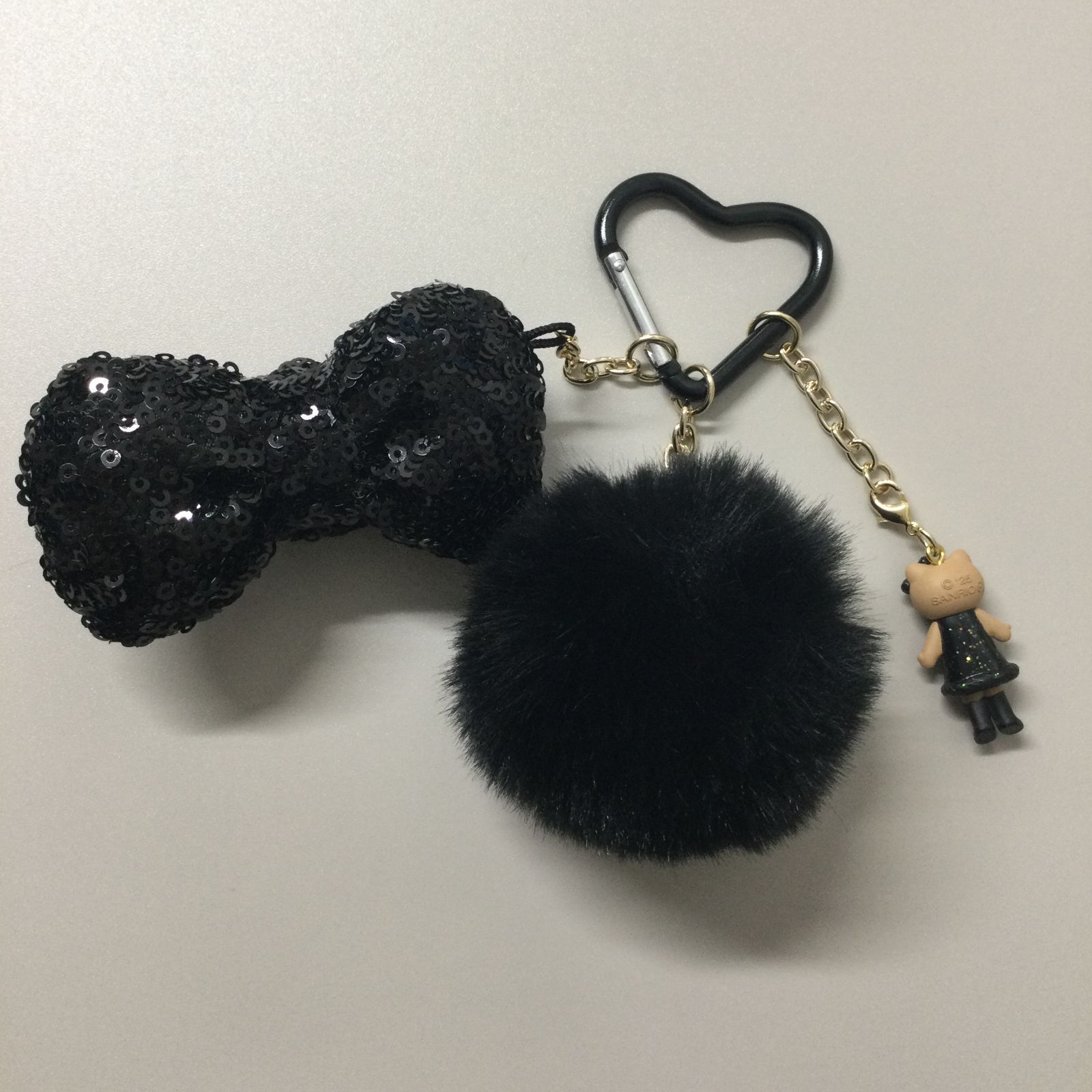 c013【新品・未使用品】ハローキティ リボンストラップ グリッター 
