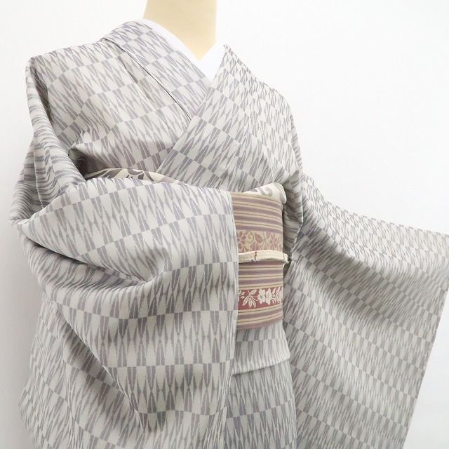❁tomihisa❁新品 単衣 さが美謹製 着物 正絹 仕付け糸付“静かに映える