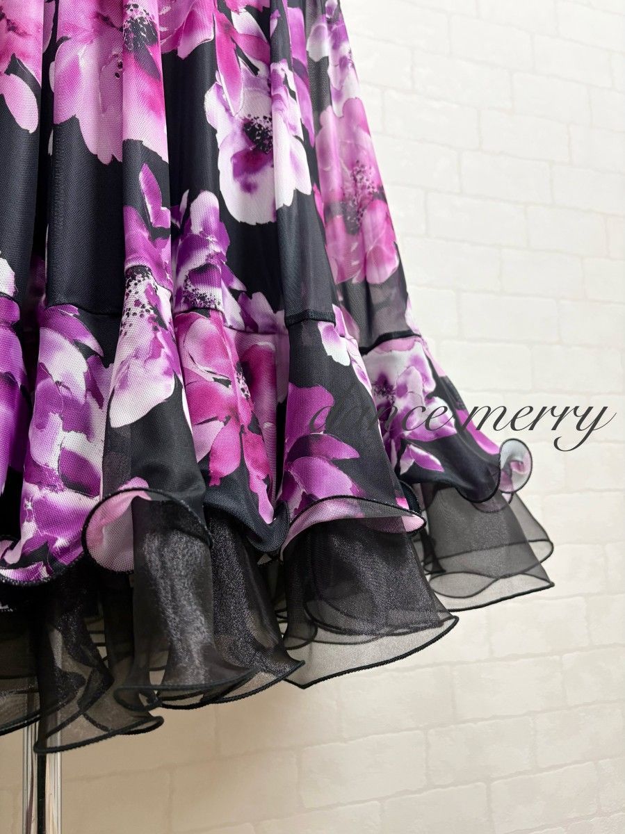 ☆送料無料☆新品 豪華 社交ダンス スカート 黒 ピンク タンゴ