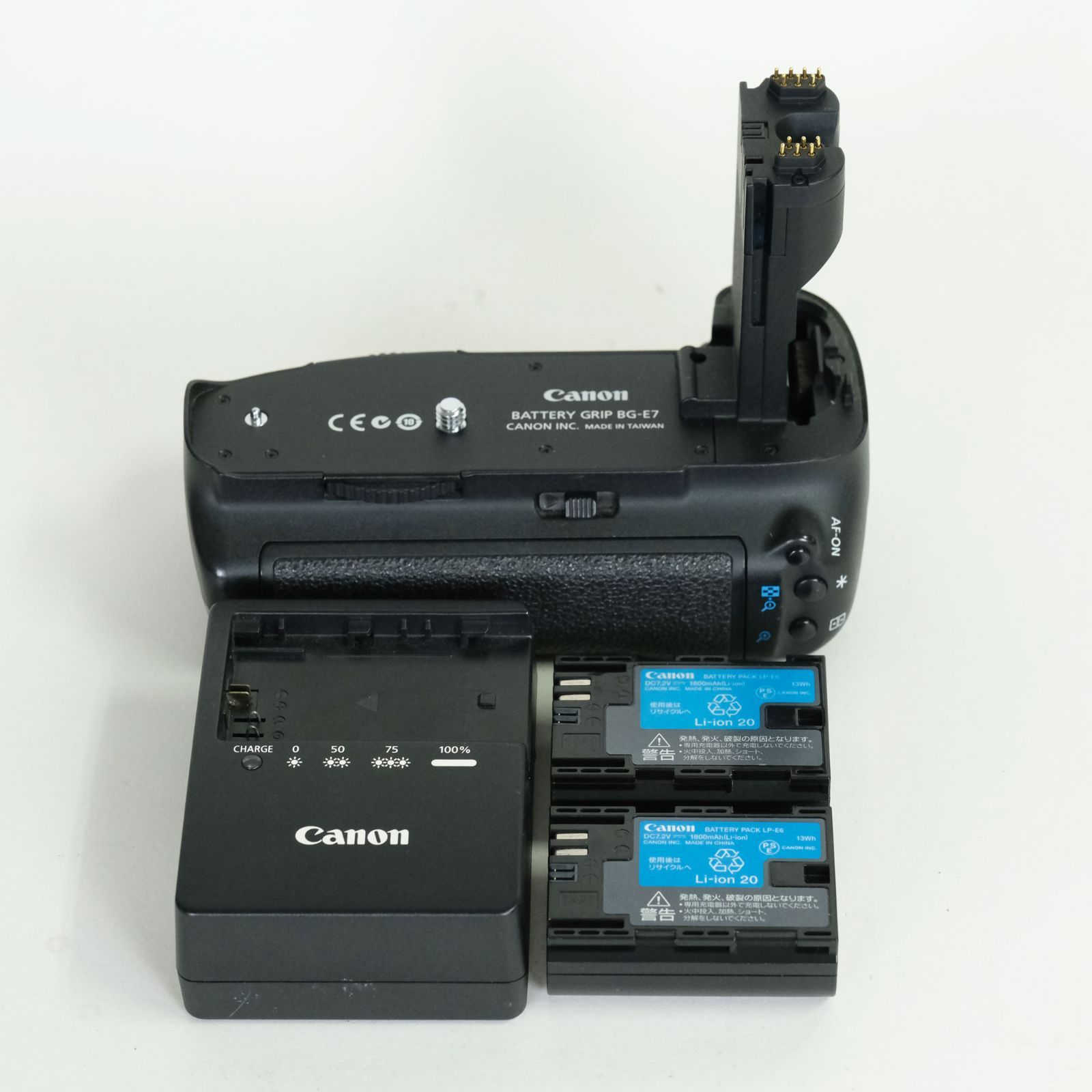 良品 | バッテリーグリップ付] Canon EOS7D ボディ | キヤノンEF-S 