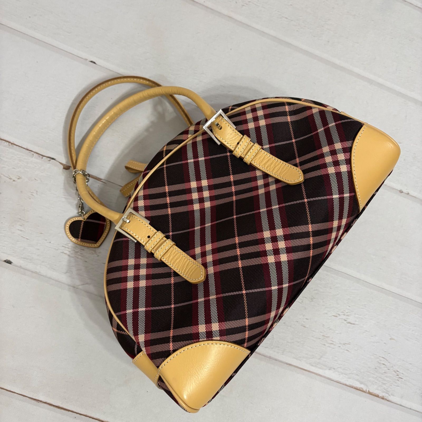 極美品 BURBERRY BLUE LABEL ハートチャーム ミニボストン