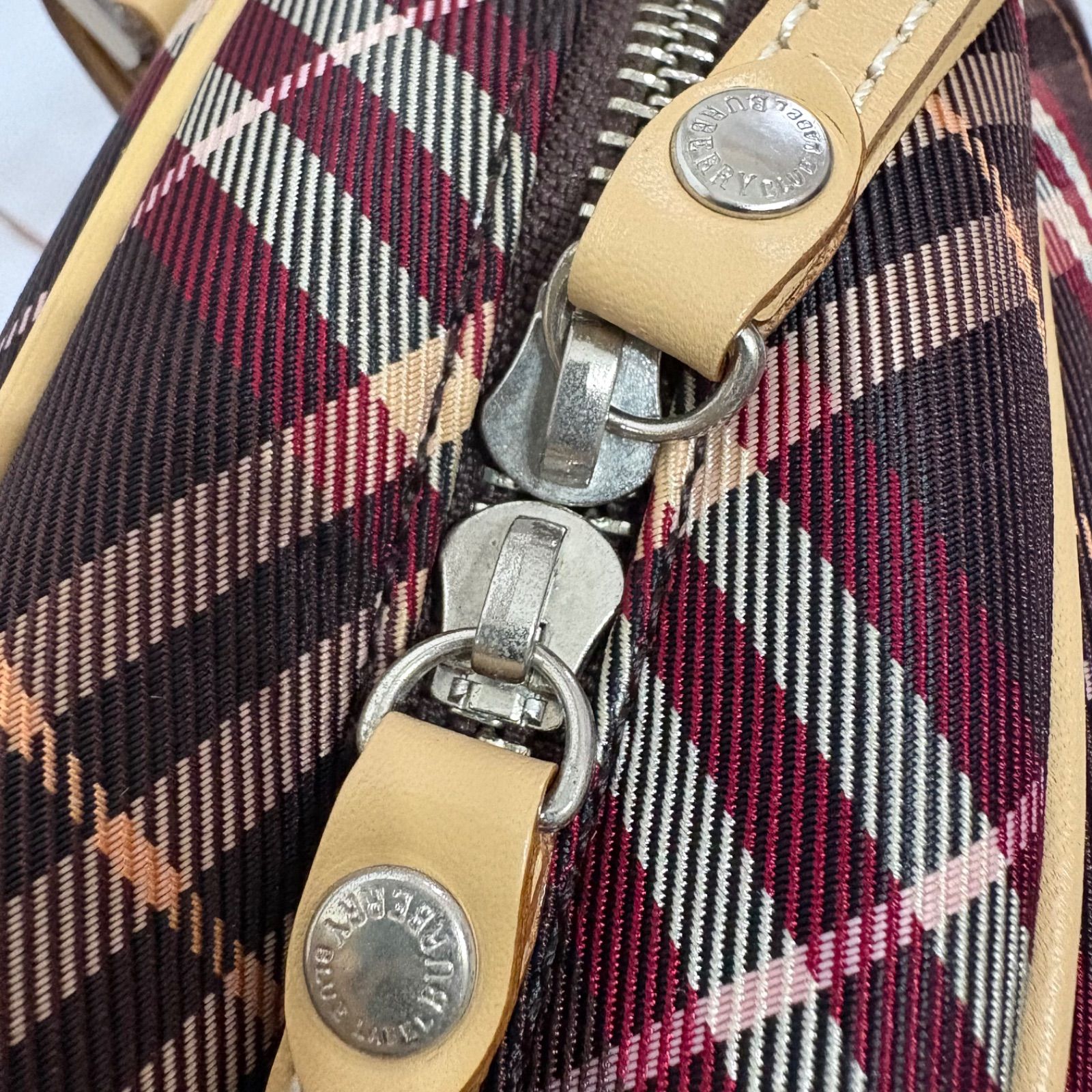 極美品 BURBERRY BLUE LABEL ハートチャーム ミニボストン