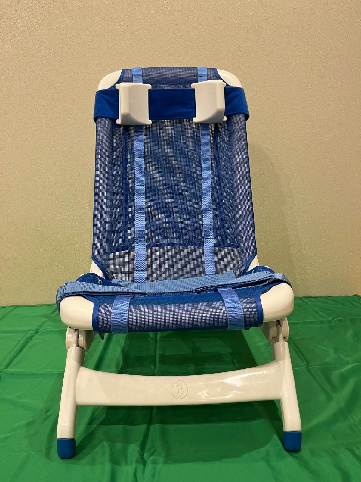 中古 リフトン バスチェアMサイズ 介護 入浴用 Rifton（リフトン） 入浴用チェア／バスチェア 介護用 - メルカリ