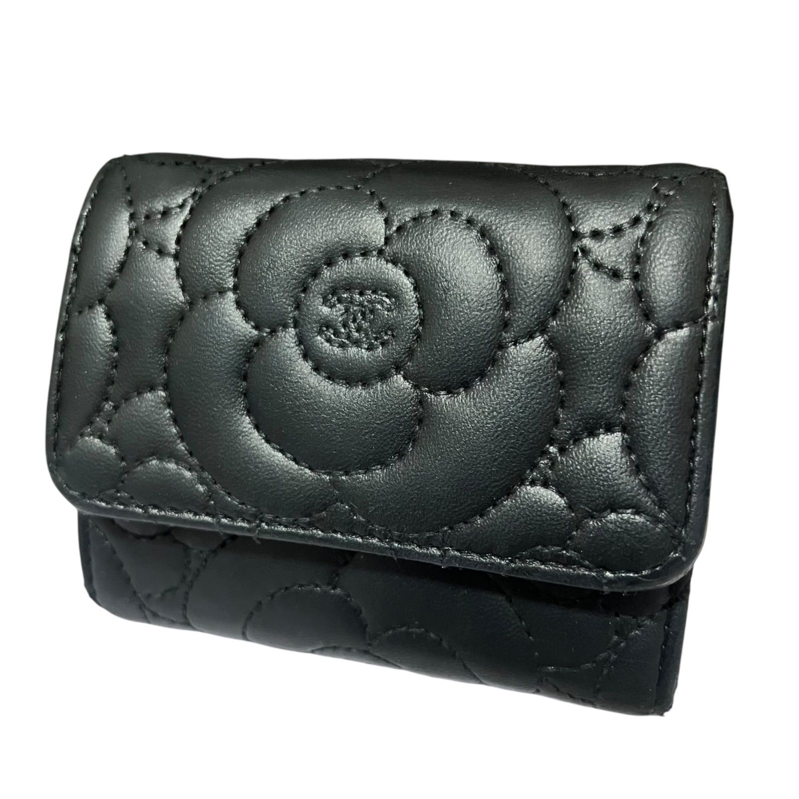 CHANEL シャネル カメリア エンボス 三つ折り財布 コンパクト 