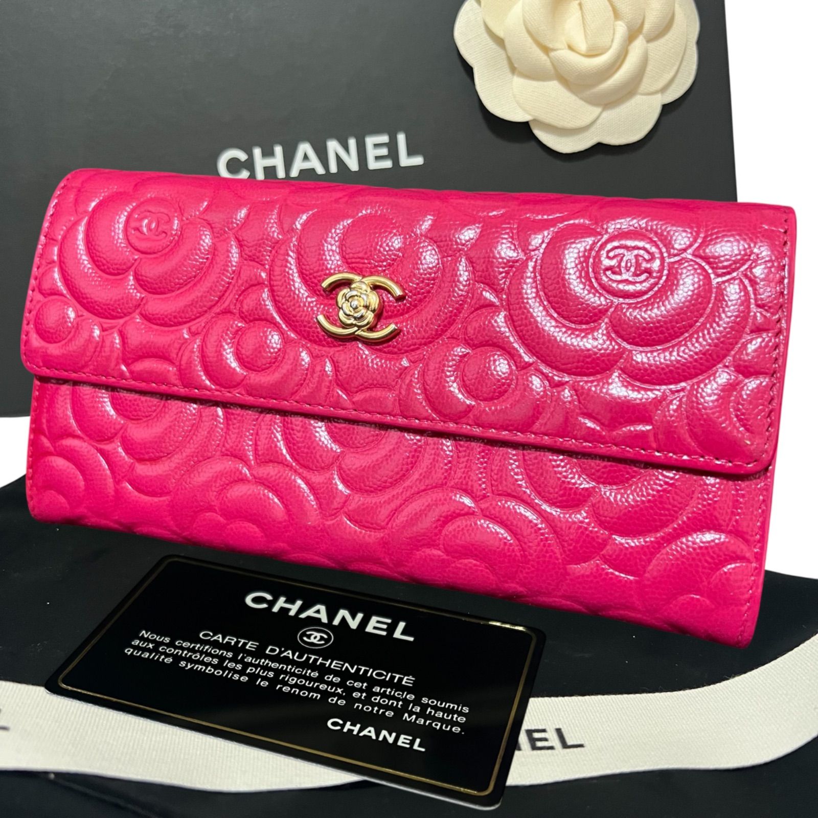 CHANEL シャネル キャビアスキン カメリアエンボス ロングウォレット 