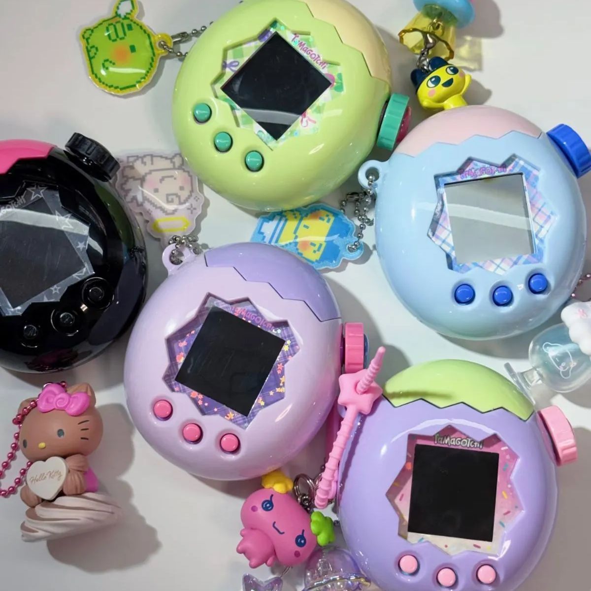 三月中旬入荷予定】新作登場！たまごっちパラダイス カバー 透明ケース