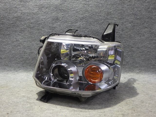 トッポ　左ヘッドライト　ハロゲン　H82A　P8619　N　8301C321　ミツビシ　綺麗　260219227