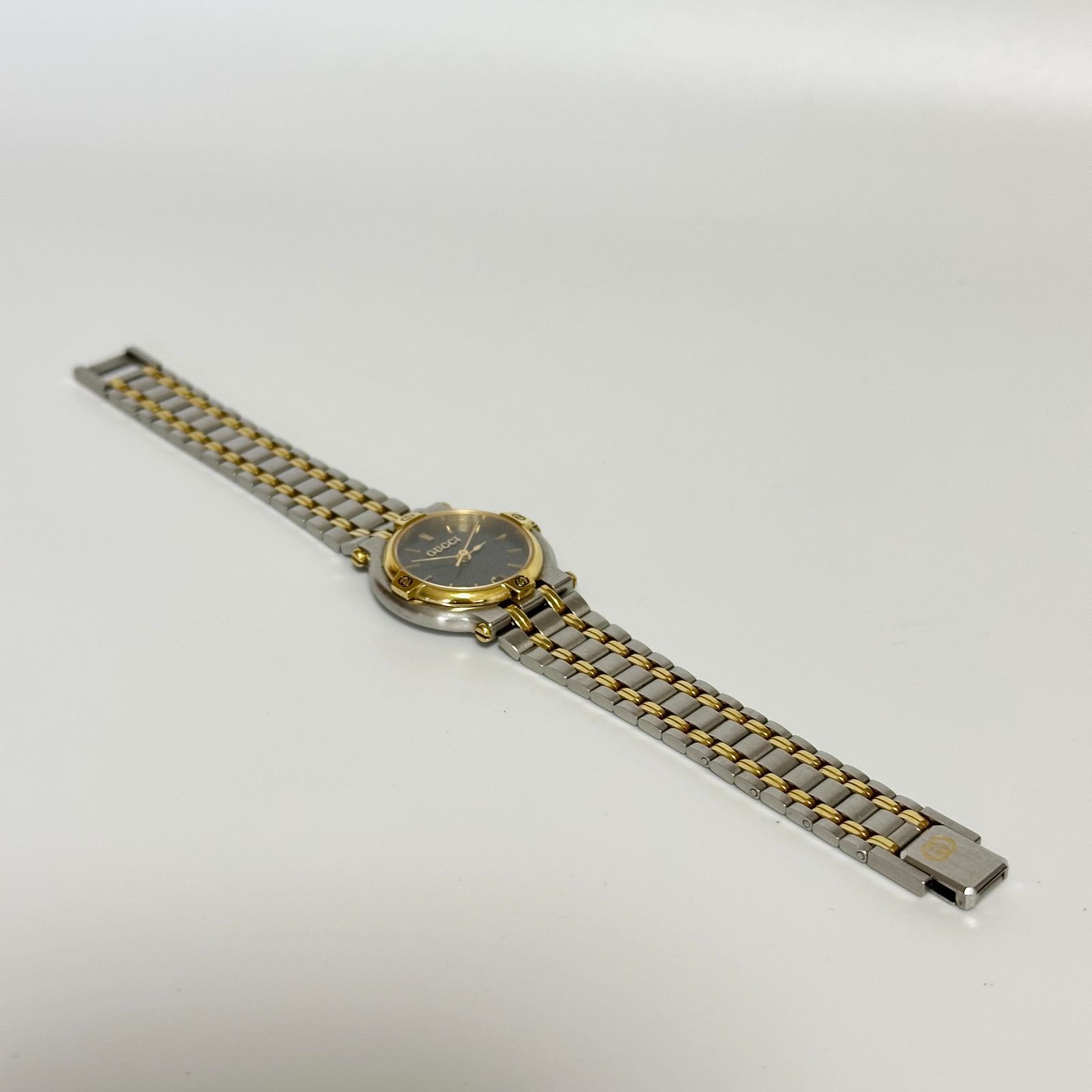 GUCCI グッチ 9000L デイト ゴールド シルバー 黒文字盤 レディース