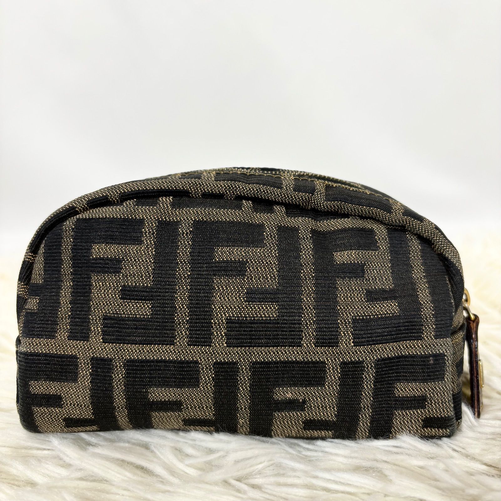 ヴィンテージ✨FENDI フェンディ ズッカ柄 ポーチ アクセサリーポーチ 