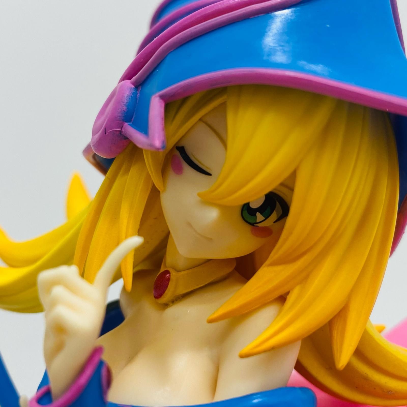 飾磨店】 中古 ブラック・マジシャン・ガール-HereDitailフィギュア