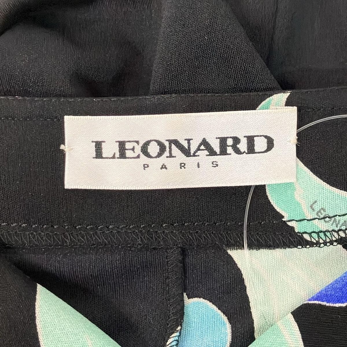 LEONARD(レオナール) ワンピース サイズ38 M レディース - 黒×ピンク