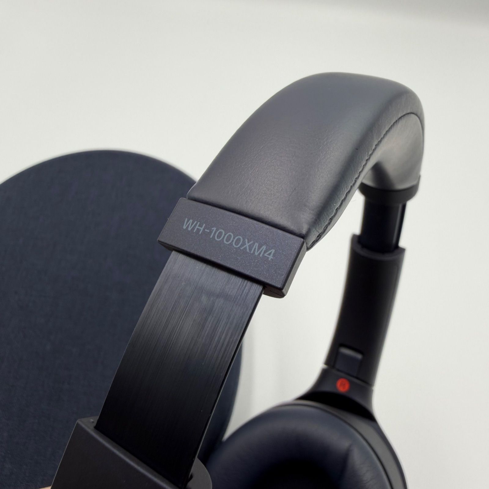 極美品】SONY WH-1000XM4 ミッドナイトブルー 使用数回のみ - メルカリ