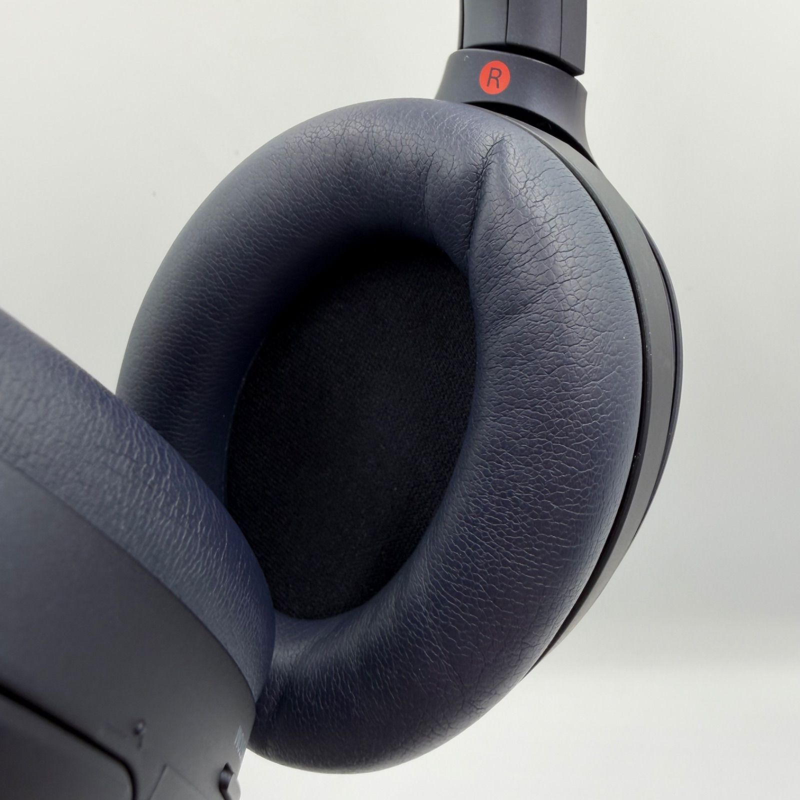 極美品】SONY WH-1000XM4 ミッドナイトブルー 使用数回のみ - メルカリ