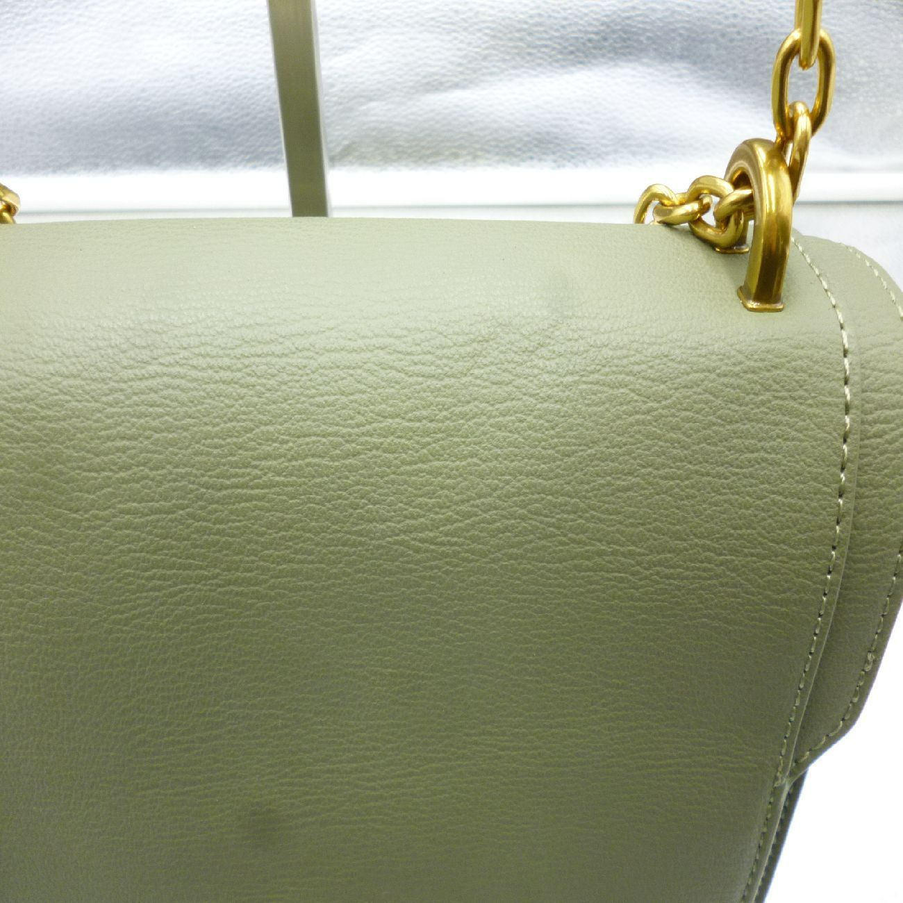 美品 CHARLES＆KEITH ショルダーバッグ チェーンハンドルクロスボディ 