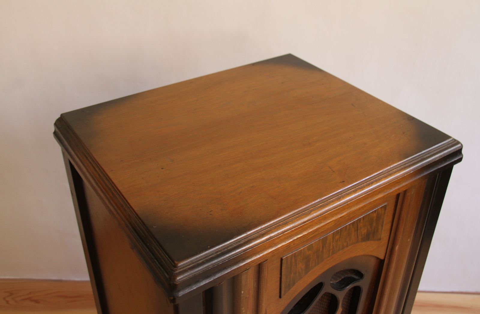 木製 蓄音機 脚付き レコード M094 ビンテージ アンティーク レトロ