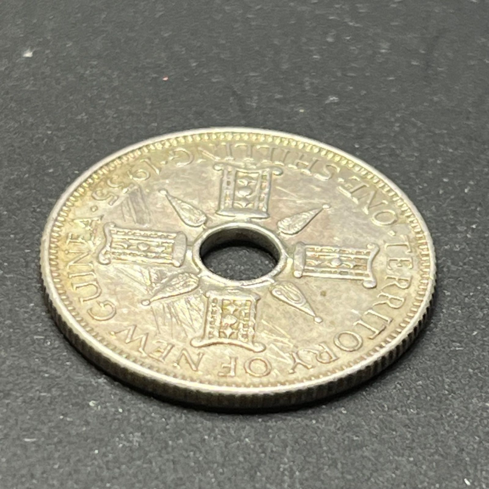 希少穴あき銀貨】1935年 ニューギニア 1シリング 0.925銀 スターリング