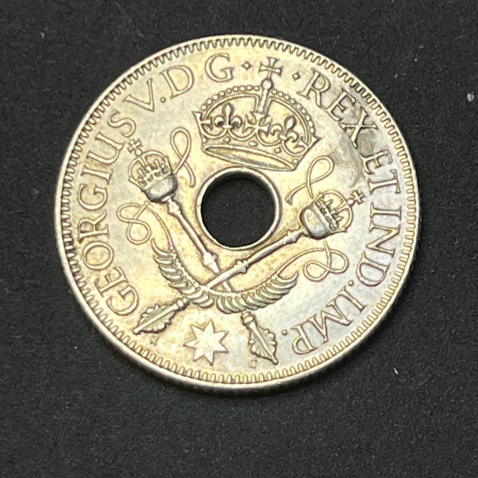 希少穴あき銀貨】1935年 ニューギニア 1シリング 0.925銀 スターリング
