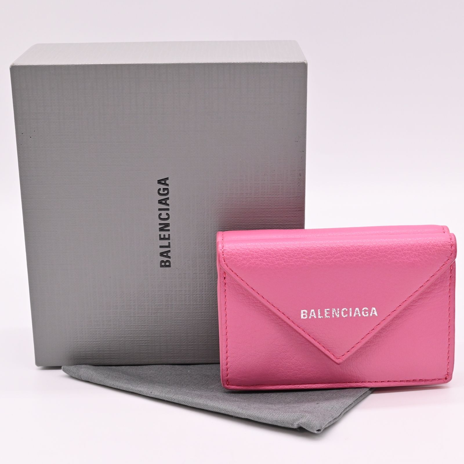 BALENCIAGA ピンク 三つ折り財布　鑑定済 ☆美品☆BALENCIAGA バレンシアガ 財布 ピンク 三つ折り - メルカリ