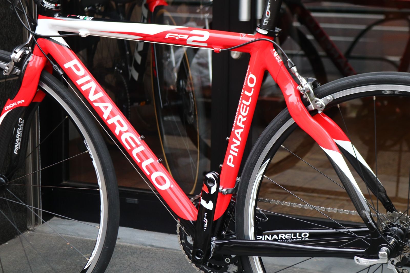 ◎直接受渡歓迎 PINARELLO ピナレロ FP2 51 2009 105 ピナレロ PINARELLO FP2 2009モデル 460サイズ シマノ 105 5600 MIX