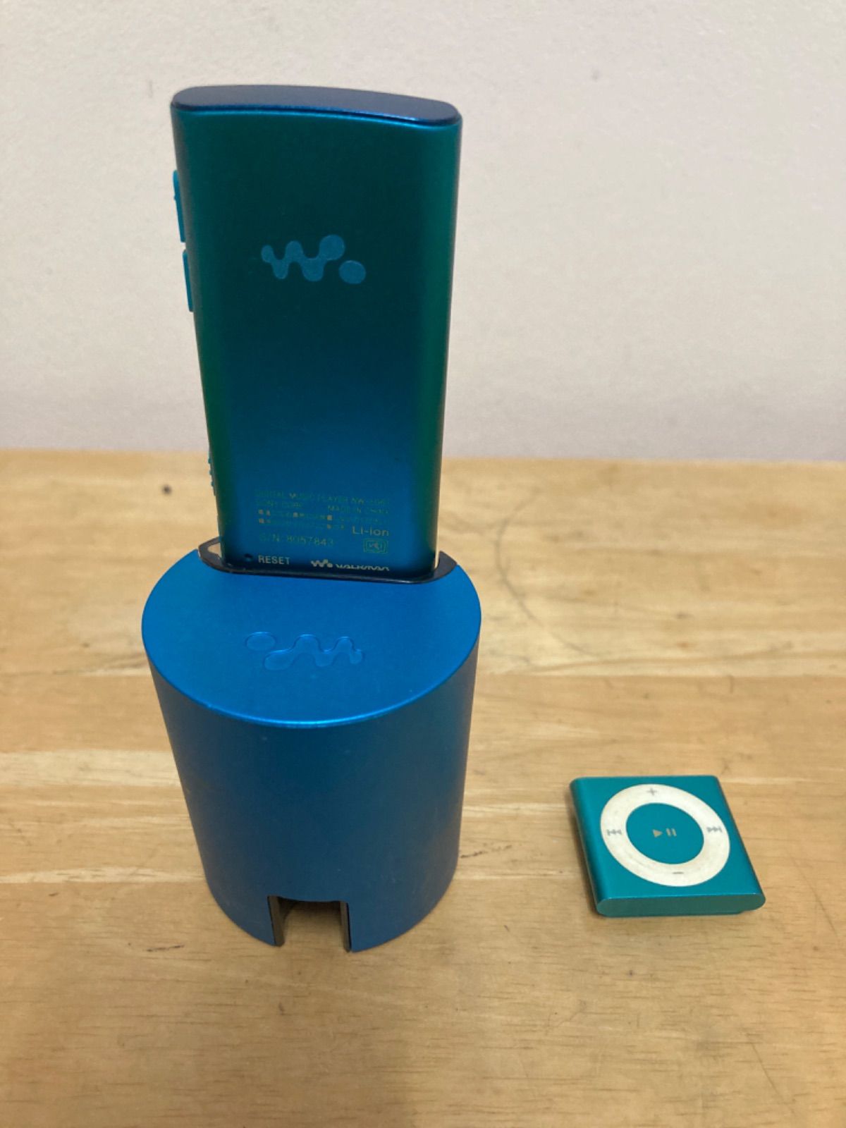 希少カラー】SONY ウォークマン NW-E063 ＆ スピーカー ＆ iPod